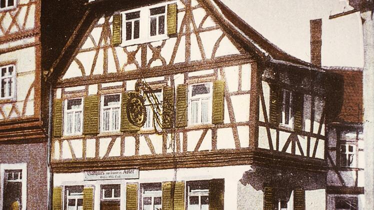 Am 1. April 1945 fiel das Gasthaus Schwarzer Adler samt Brauerei einem Bombenangriff der US-Amerikaner zum Opfer. Repro: Josef Willmann
