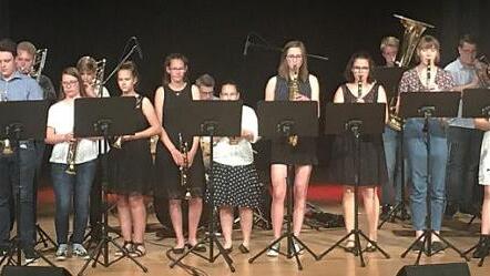 Das Programm des Sommerkonzerts am Kaspar-Zeuß-Gymnasium sorgte für gute Laune bei den Zuhörern. Im Anschluss wurde gemeinsam gefeiert. Foto: privat