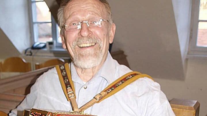 Eberhard Hofmann hört als Leiter der Tüchersfelder Singtage auf.  Foto: Thomas Weichert