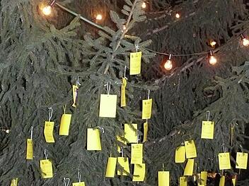 Die Wunschzettel-Aktion auf dem Christkindlesmarkt in Roth ist gerettet. Foto: Stadt Roth