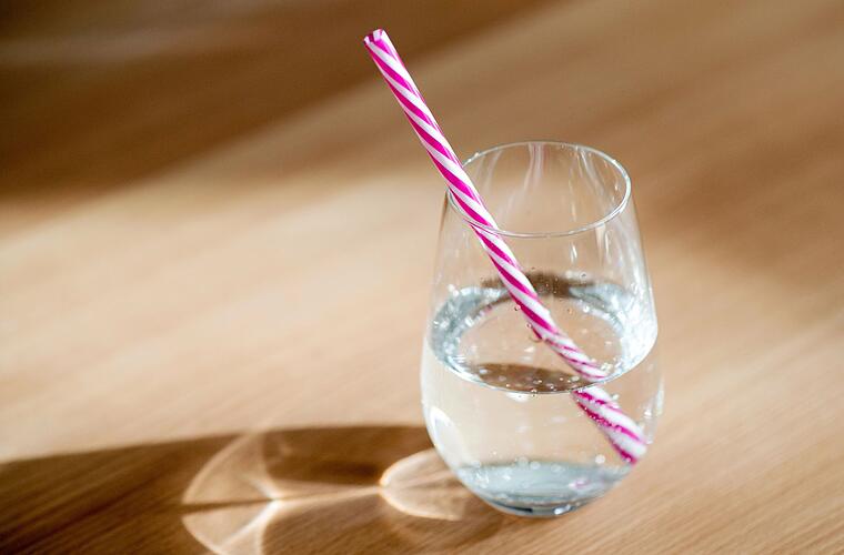 Verbraucher greifen häufiger zu Mineralwasser