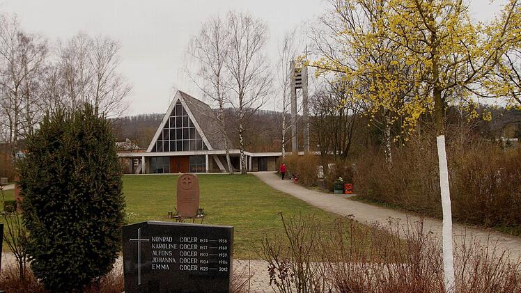 Schwerpunktthema 2016 wird die Friedhofskultur sein, hier ein Blick in den prämierten Friedhof der Gemeinde Sand.