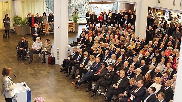 Landtagspräsidentin Ilse Aigner war der Ehrengast beim Neujahrsempfang der CSU in Erlangen.  Foto: Pascale Ferry