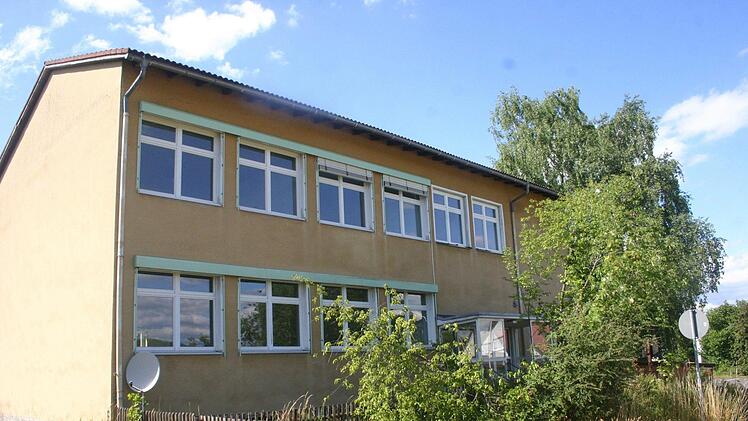 Im Gebäude des ehemaligen Kindergartens in Ketschenbach soll die Kita mit dem Arbeitstitel "Feldmäuse" entstehen.  Foto: Martin Rebhan