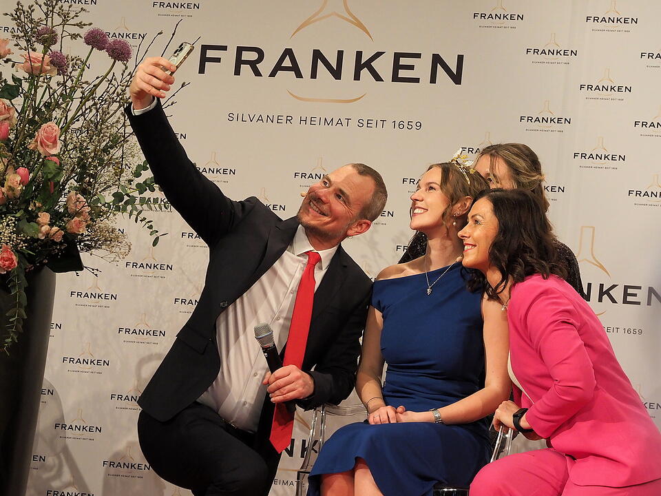 Die 68. Fr&auml;nkische Weink&ouml;nigin wurde gekr&ouml;nt.