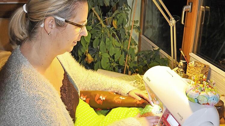 Nähaktion Kuscheldecke für Flüchtlingskinder  Foto: Jacqueline Vera Mihm