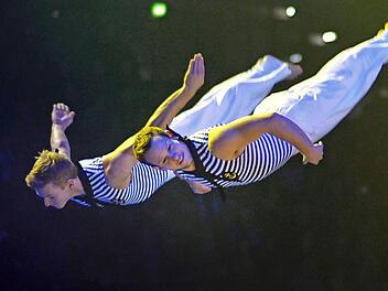 Motus & Friends scheinen bei ihrer Show die Schwerkraft aufzuheben. Foto: pr