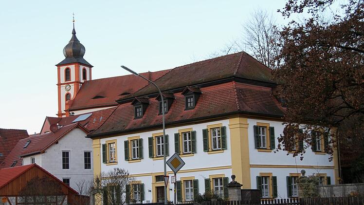 Das Pfarrhaus von Kirchlauter soll saniert werden.  Günther Geiling