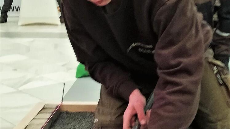 Sinan Kiesel (17) aus Waldberg, angehender Landschaftsgärtner, warb für seinen Handwerksberuf.