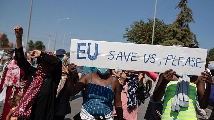 Flüchtlinge hoffen auf die Hilfe der Europäischen Union. "Pax Christi" wendet sich an die Bundesregierung.  Foto: dpa