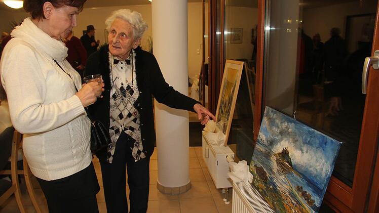 Ilse Pfitzner erinnert sich noch an jedes Detail von ihrem Besuch in Mont-Saint-Michel. Foto: Sonja Adam