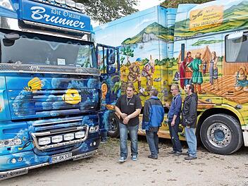 Manchmal versuchen Trucker sich mit ihren Airbrush-Kreationen gegenseitig zu übertreffen.  Foto: Klaus Gagel/Archiv