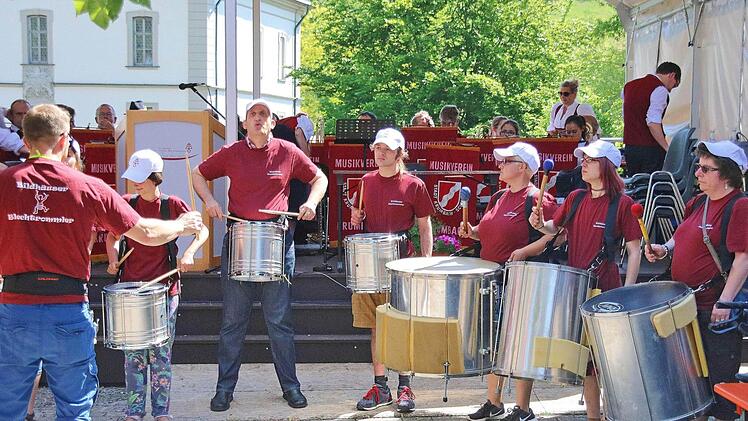 Die Bildhäuser Blechtrommler sorgten beim Frühschoppenkonzert für Stimmung. Foto: Dieter Britz