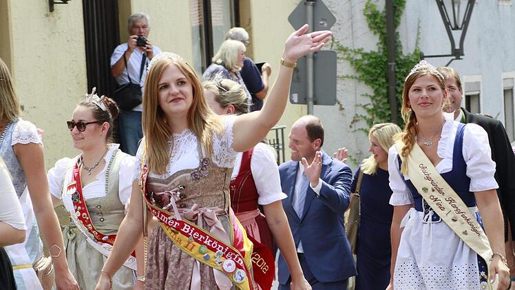 Der Festzug in Pretzfeld Foto: Andreas Hofbauer
