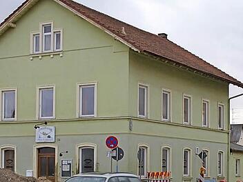 Den Jugendclub "Faulenzer" muss die Gemeinde mit eigenem Geld herrichten.  Foto: Ober/Archiv