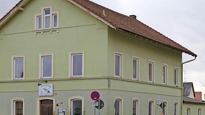 Den Jugendclub "Faulenzer" muss die Gemeinde mit eigenem Geld herrichten.  Foto: Ober/Archiv