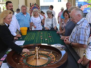 Einmal selbst am Roulette-Tisch stehen beim Spielbankfest. Foto: Peter Rauch