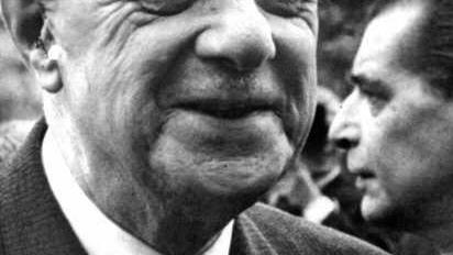 Charles de Gaulle kam im Jahre 1917 als 27-Jähriger als Kriegsgefangener auf die Festung Rosenberg in Kronach. Er versuchte zweimal zu flüchten.  Foto: Archiv/dpa