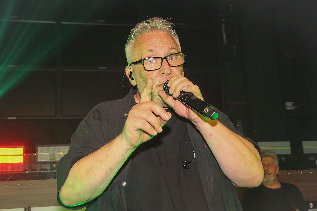 RADSPITZ live im Schwingen Nightlife