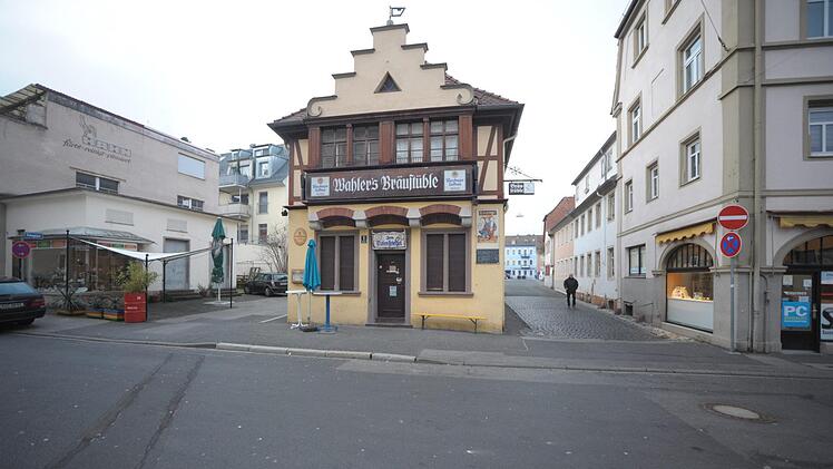 Vergangene Woche hat der Finanzausschuss des Kissinger Stadtrats noch empfohlen, den möglichen Verkauf der Gaststätte Zoom Eulenspiegel aus dem Konsolidierungskonzept für den Haushalt zu streichen. Jetzt hat der Stadtrat dafür entschieden, den Passus doch im Konzept zu lassen.  Siegfried Farkas