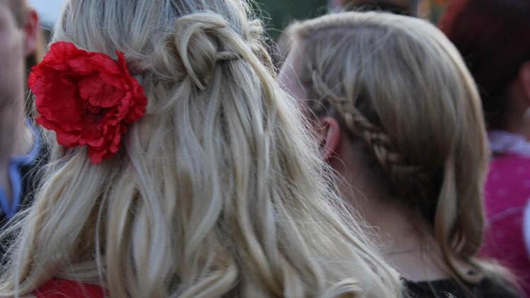 Gelockt oder geflochten