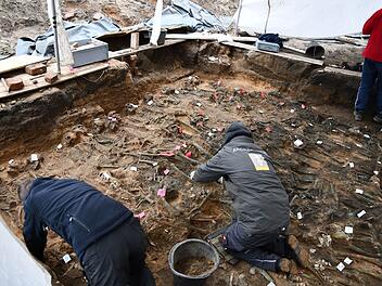 Nürnberg: Archäologen entdecken Massengräber - "wohl größter Pestfriedhof Deutschlands" Nürnberg: Archäologen entdecken Massengräber - "wohl größter Pestfriedhof Deutschlands"