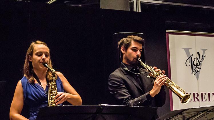 Das Arcis Saxophon Quartett wurde bei seinem Coburg-Debüt im HUK-Foyer von zahlreichen Zuhörern mit ausdauerndem Beifall gefeiert.Foto: Jochen Berger
