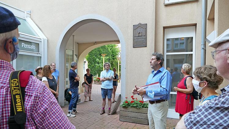Nicht alle Bamberger wissen um den besonderen Ort Theatergassen als einstiges Areal der Synagoge und der Gaststätte "Weiße Taube".