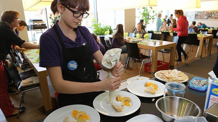 Impressionen vom ersten Kulmbacher Kochduell der Schulen Foto: Barbara Herbst