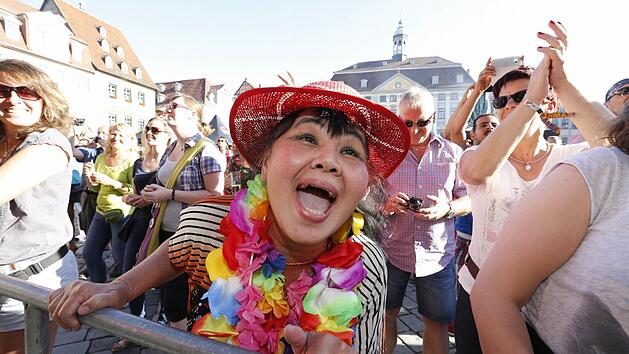 Farbenpr&auml;chtig und stimmungsvoll: Impressionen vom Coburger Samba-Festival.Foto: Matthias Hoch
