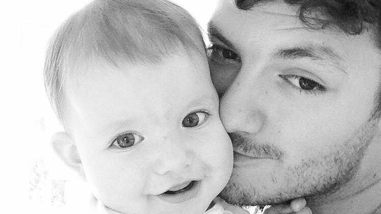 ... wie seine jüngste Tochter Nela.