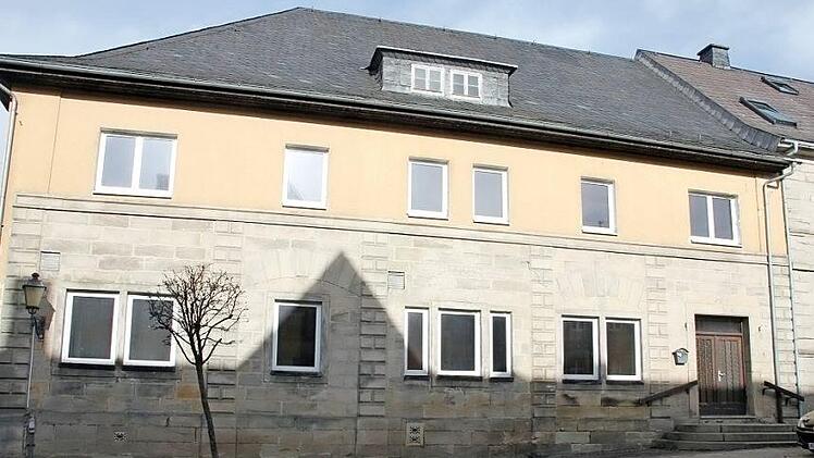 Die Traditionsgaststätte "Schwarzes Kreuz" steht seit rund zehn Jahren leer. Foto: Veronika Schadeck