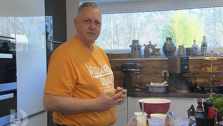 Früher Turniertänzer, jetzt Hobbykoch mit "Dinner"-Ambitionen: Tom (60) aus Oldenburg.