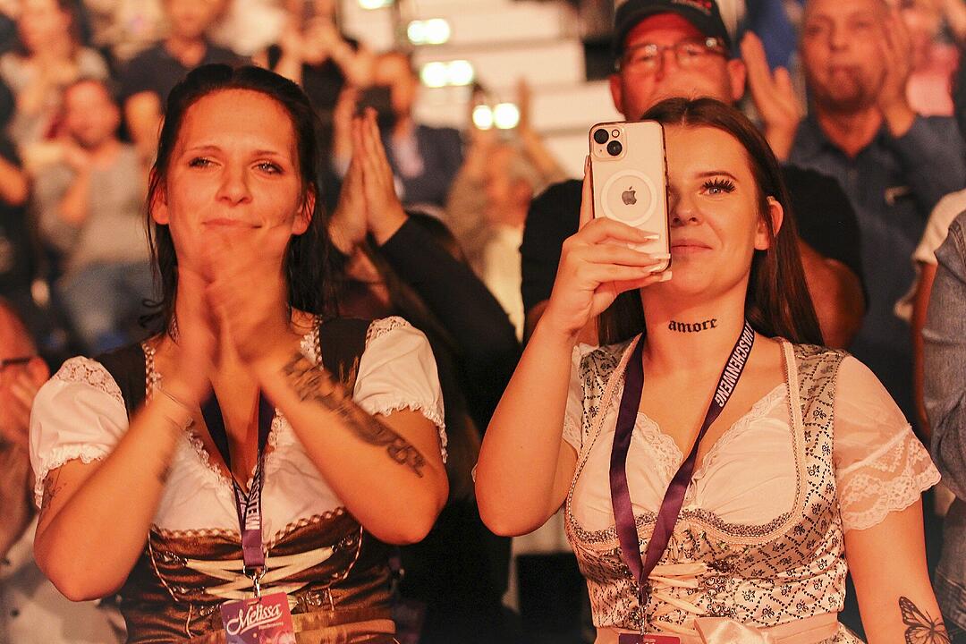 Melissa Naschenweng live in Hof - Wir haben die besten Bilder vom Konzert!