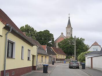 Sachsen-Anhalt: M&auml;dchen (4) von Familienhund get&ouml;tet - "unfassbare Trag&ouml;die"