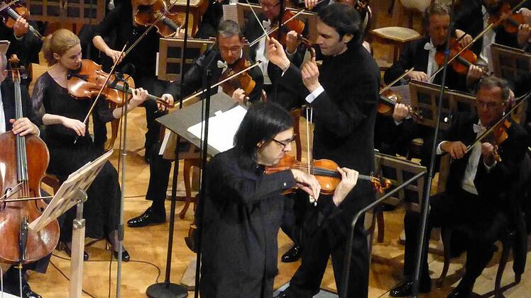 Leonidas Kavakos und Vladimir Jurowski im Großen Saal. Foto: Ahnert