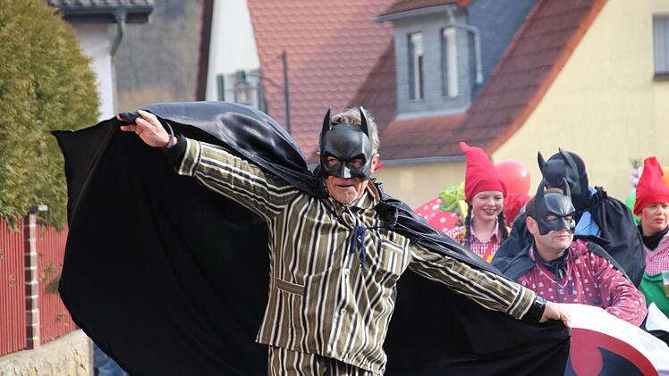 "Bettmän" war beim Faschingszug in Steinach zwar nicht für die Sicherheit verantwortlich - mit Sicherheit aber ein Hingucker. Foto: Archiv/B.Borst