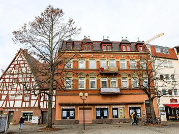 Das Schicksal der Linden könnte die Umgestaltung des Paradeplatzes verändern. Foto: Barbara Herbst