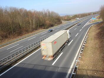 Ebensfeld hat bisher keinen Anspruch auf eine Lärmschutzmauer an der Autobahn . Doch nun tut sich für die Gemeinde eine ungewöhnliche Lösungsvariante auf. Foto: Tobias Kindermann