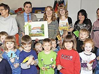 Bürgermeister Torsten Gunselmann verabschiedete Johanna Nagengast in den Vorruhestand. Foto: Mathias Erlwein