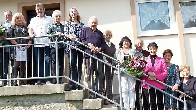 Mitglieder des Untersteinacher Awo-Ortsvereins wurden f&uuml;r jahrzehntelange Treue geehrt.  Foto: Werner Oetter