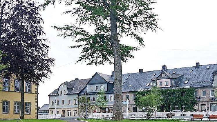 Der Umbau der Teuschnitzer Stadtmitte schreitet weiterhin gut voran.  Foto: Heike Schülein