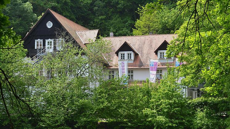 Die Jugendherberge "Wolfsschlucht" im Bamberger Hain wird in Zukunft ein Haus für Kinder und Jugendliche bleiben. Foto: Ronald Rinklef