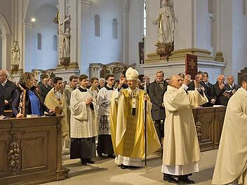 Vier Jahre haben die Bauarbeiten gedauert, doch jetzt ist St. Martin wieder offen für Alle. Erzbischof Ludwig Schick war Festprediger beim Gottesdienst zur Wiedereröffnung.  Foto: Barbara Herbst