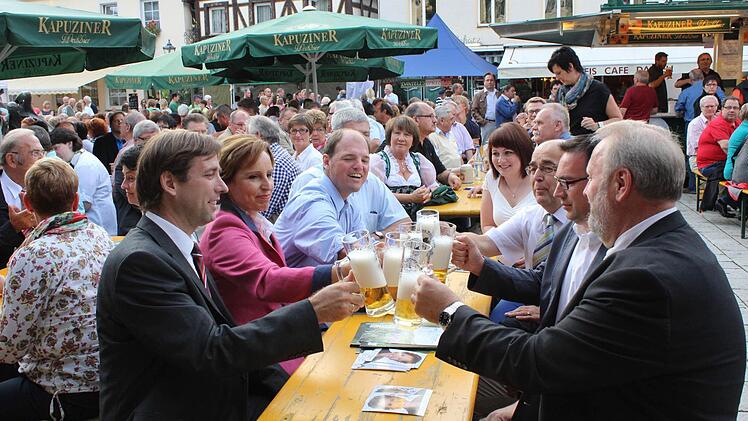Die CSU-Politiker und Kandidaten unter sich.