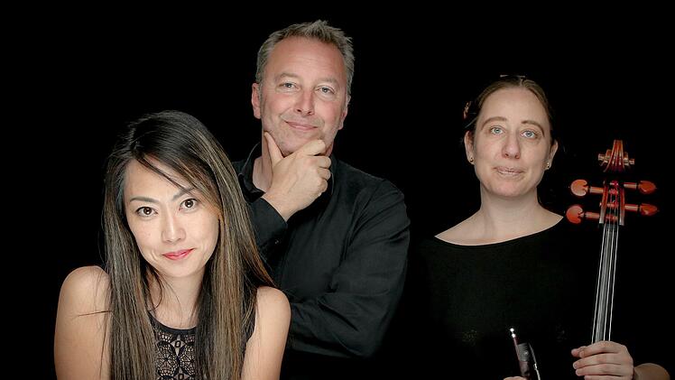 Kyoko Frank (links, Ulrike Maria Gossel und Martin Trepl gestalten einen Liederabend zu Ehren des aus der Nähe von Kronach stammenden Komponisten Adolph Kurt Böhm.Foto: privat