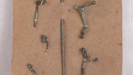 Archäologische Funde aus der Bronzezeit, ausgegraben 1854 bei Kleinziegenfeld