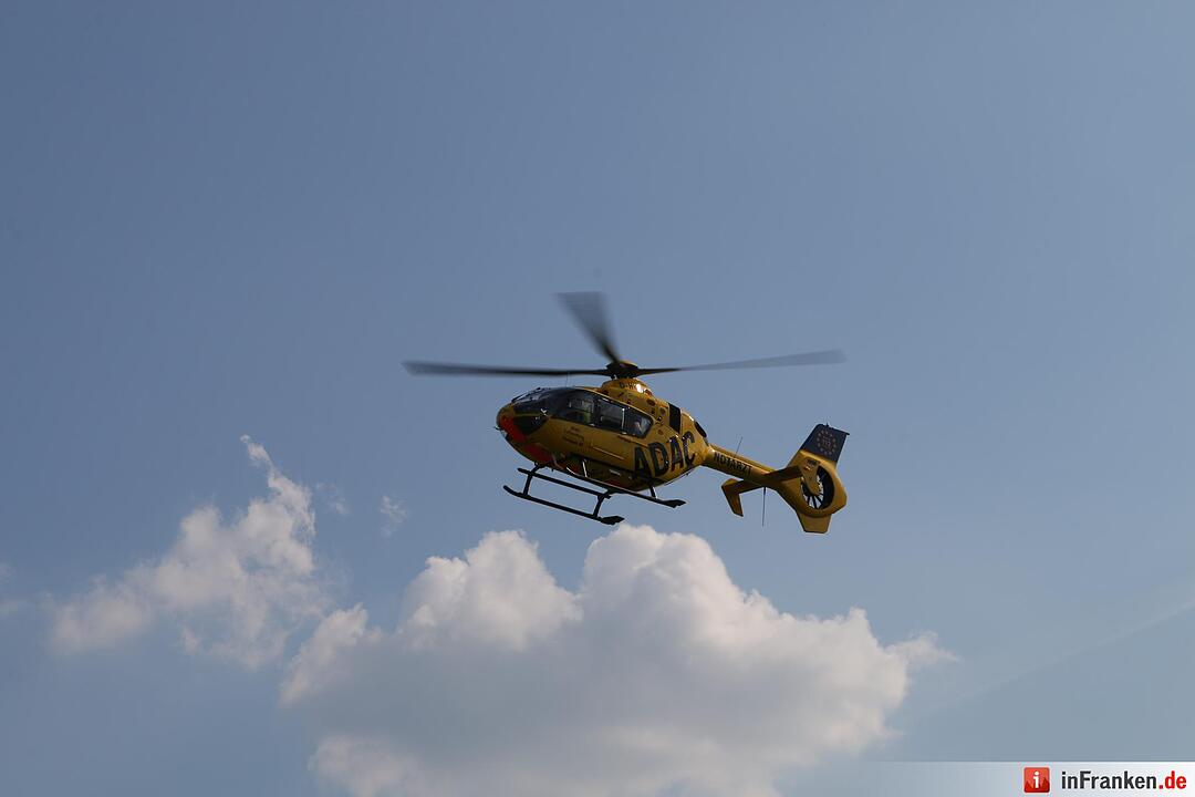 Kleinkind wird aus überschlagendem Auto geschleudert - Insgesamt fünf Verletzte