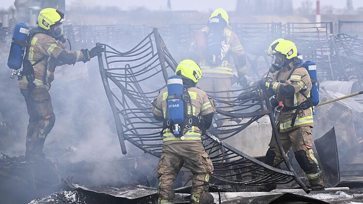 Brand bei Flüchtlingsunterkunft