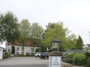 145 Jahre Tradition enden Mitte Mai 2019: Der Gasthof Krug im oberfränkischen Stegaurach schließt bald. Foto: Barbara Herbst